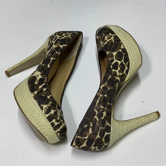Nine West cheetah print heels - Picture 3 of 12